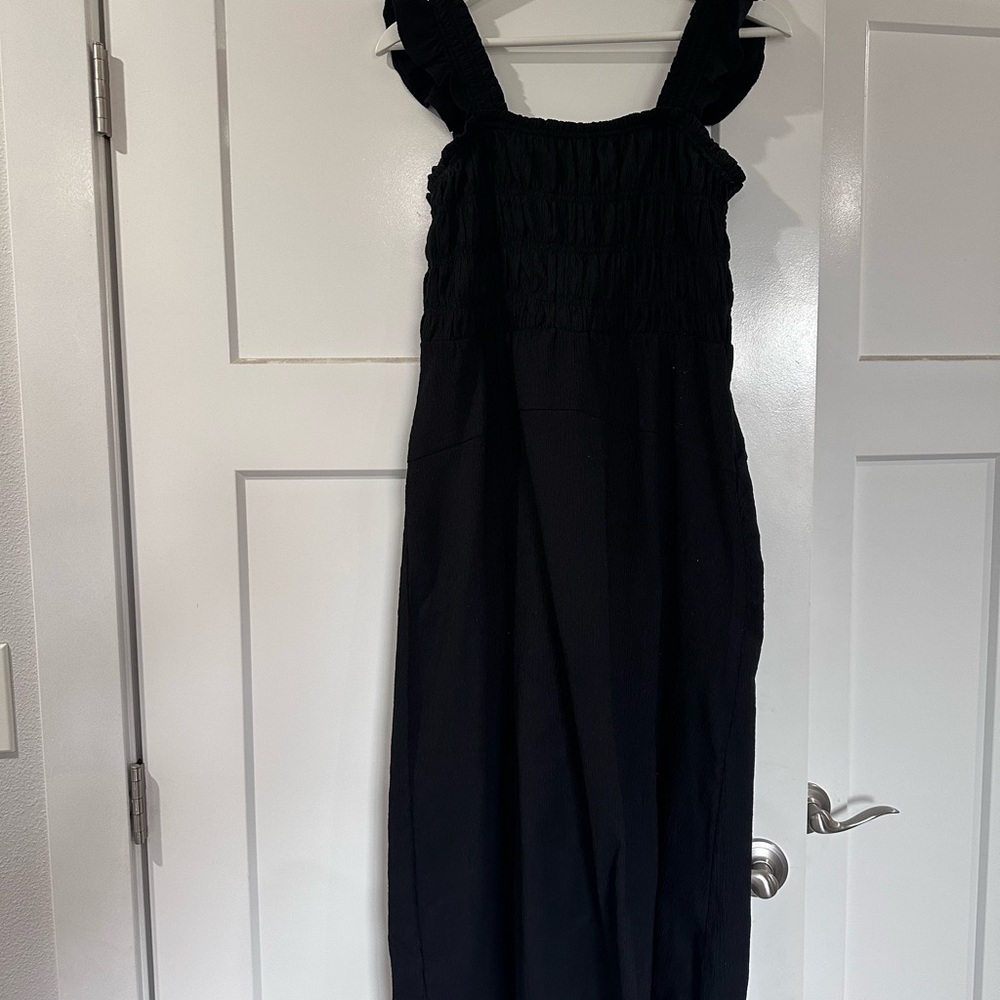 Old Navy Black Midi Dress